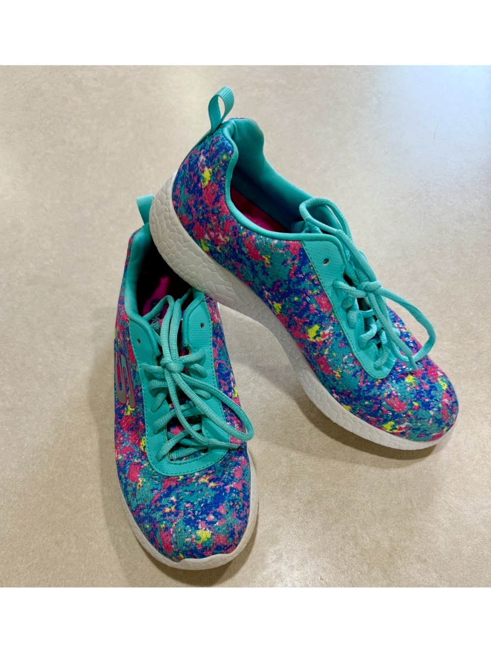 Skechers~~Cute and colorful Memory Foam sneakers!